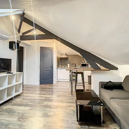 Studio Ajaccio, 1 Piece, 2 Personnes - Fr-1-724-50 *
