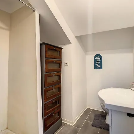 Studio Ajaccio, 1 Piece, 2 Personnes - Fr-1-724-50 *