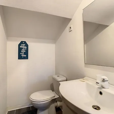 Studio Ajaccio, 1 Piece, 2 Personnes - Fr-1-724-50 Apartment